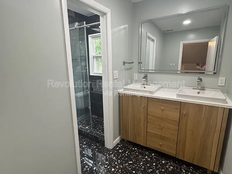 3288 Regalwoods Dr — Photo 12