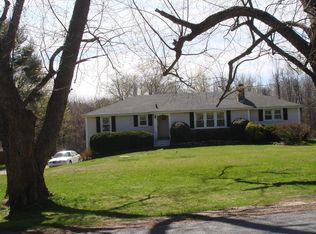 53 S Oxford Rd, Millbury, MA 01527