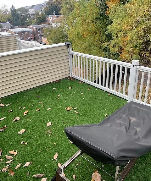 336 Leverington Ave — Photo 8