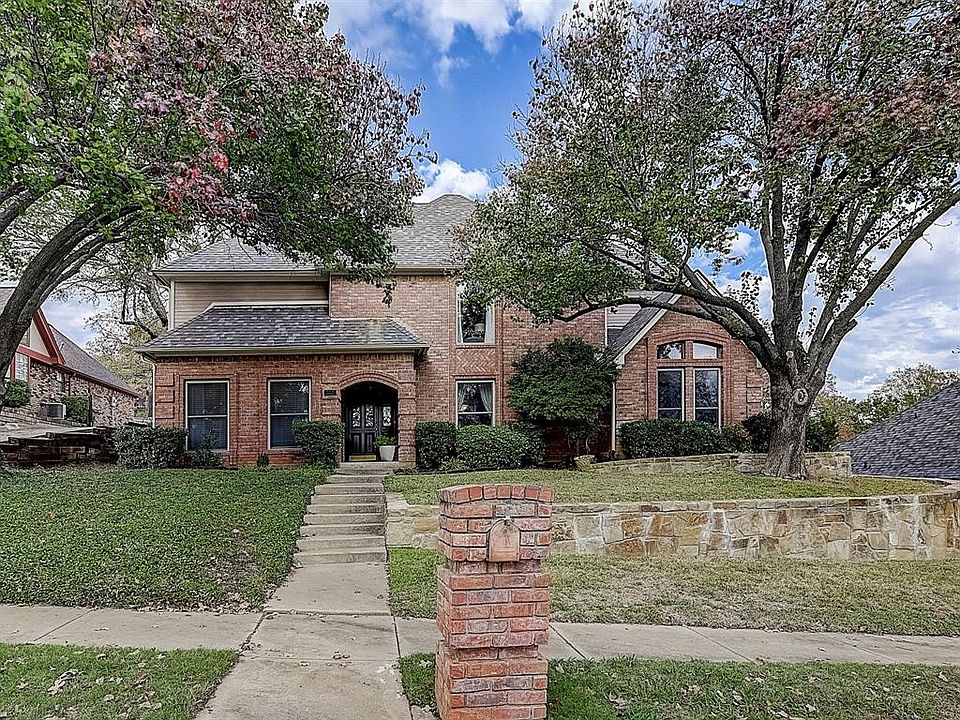 1st image of 833 Shady Lake Dr