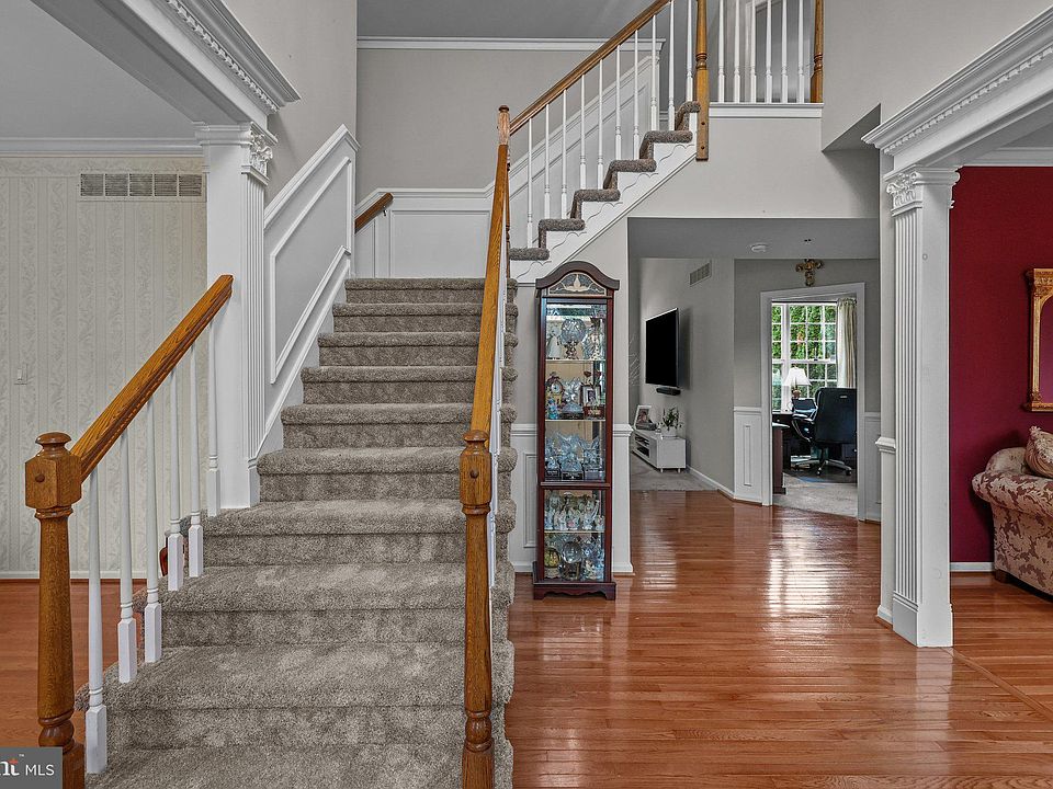 909 Red Coat Farm Dr, Chalfont, PA 18914 Zillow