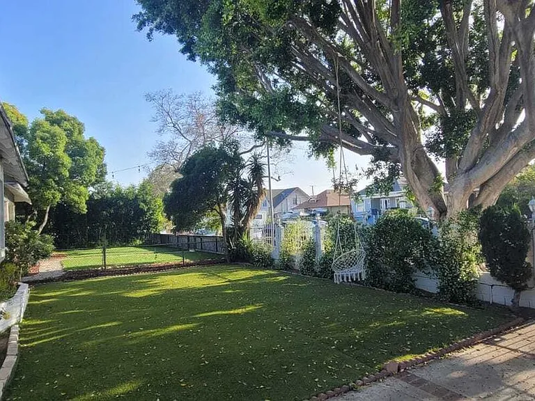 2926 Halldale Ave — Photo 1