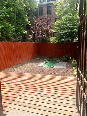 Rented by Dynamik Realty | media 7
