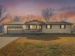 242 S Lakeshore Drive, Blue Eye, MO 65611