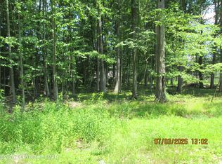 White Oak Dr #8, Tannersville, PA 18372