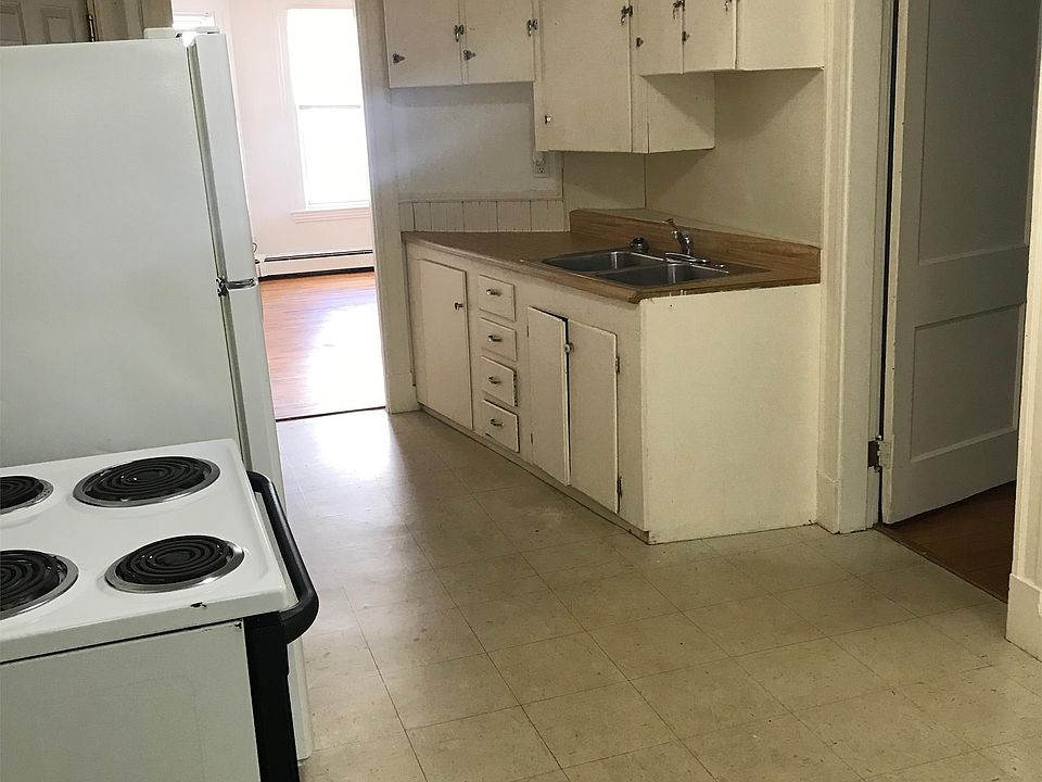 1st image of 17 Jefferson St #11256626