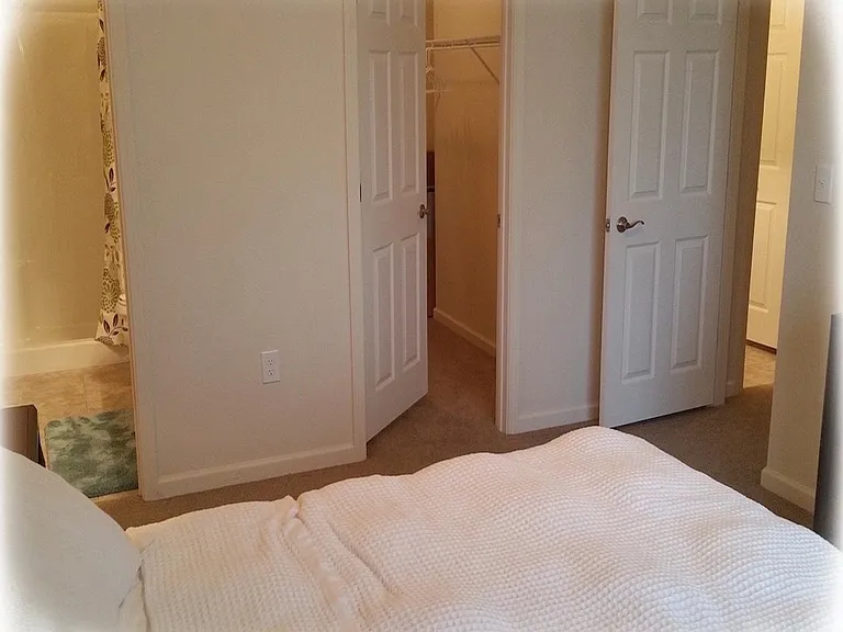 490 Tyler Ln — Photo 6