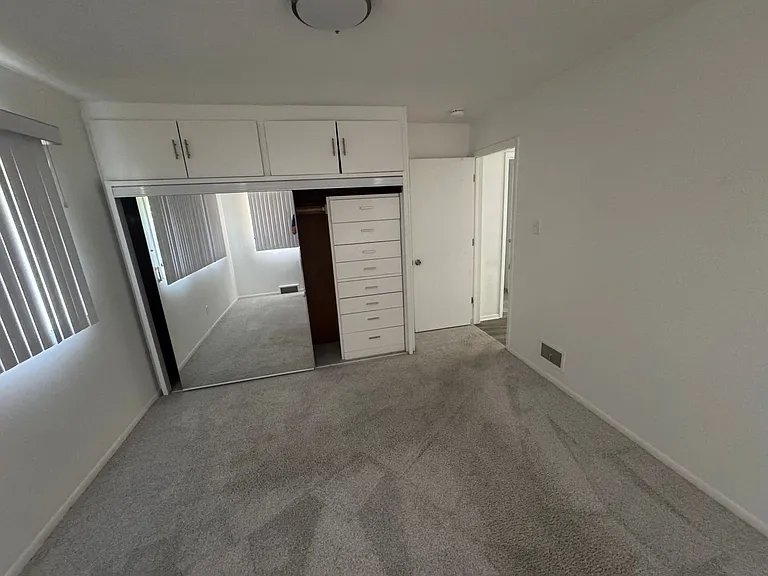 1812 Belle Ave — Photo 9