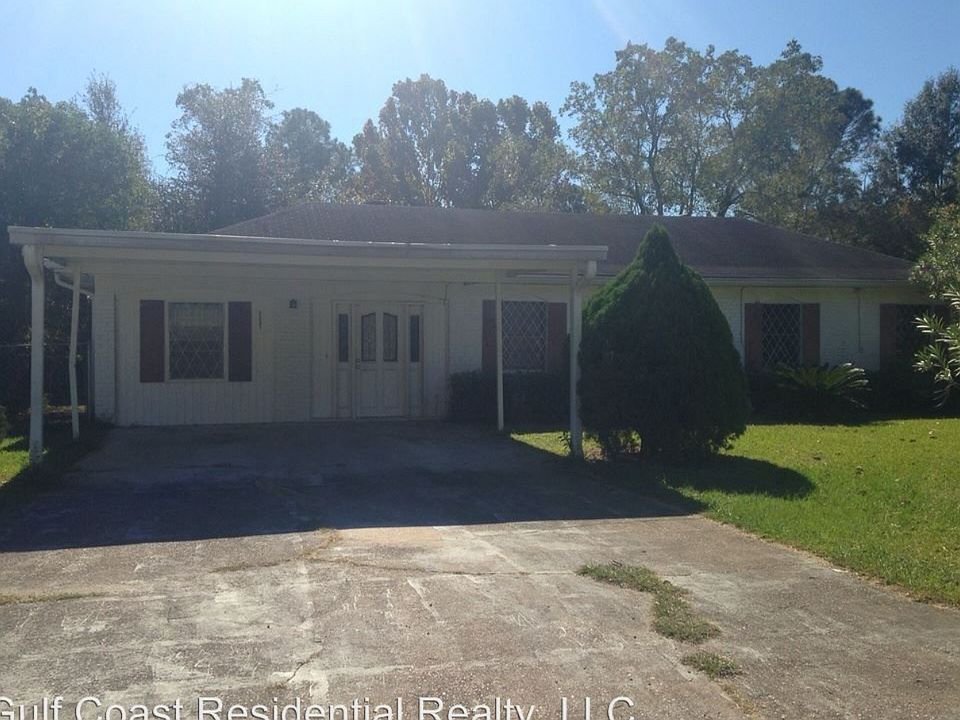 1st image of 2321 Heritage Dr