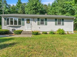 61 Mount Dumplin Rd, Palmer, MA 01069