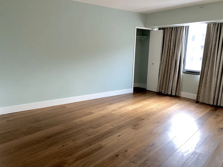 1300 Crystal Dr #1401S — Photo 11