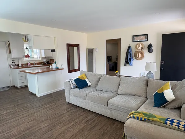 1841 Orange Ave #A, Costa Mesa, CA 92627