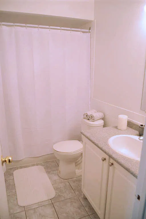 Forestview Townhomes: 2020-2077 Barsuda Drive, 2025 Ambridge Court — Photo 4