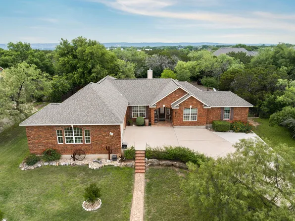 207 Cove Creek Dr, Spicewood, TX 78669