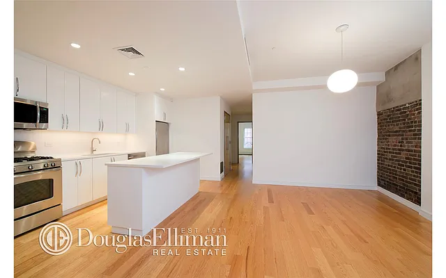 Rented by Douglas Elliman | media 14