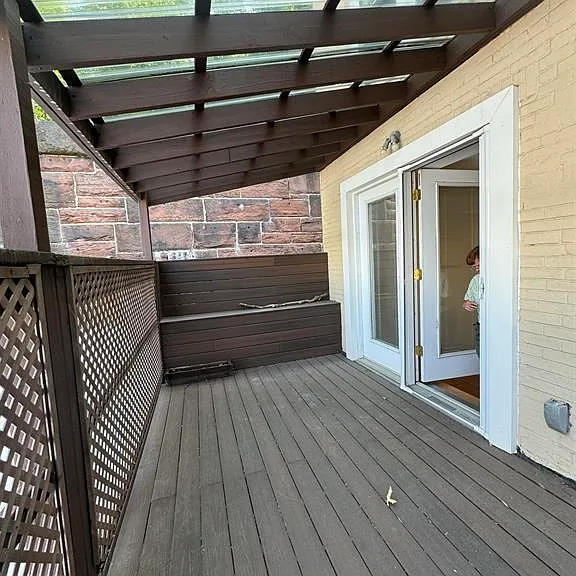 445 Monmouth St #2 — Photo 8