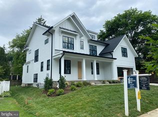 4302 Chestnut St, Bethesda, MD 20814