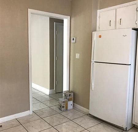 4th image of 2656 NE 9th Ave #2656