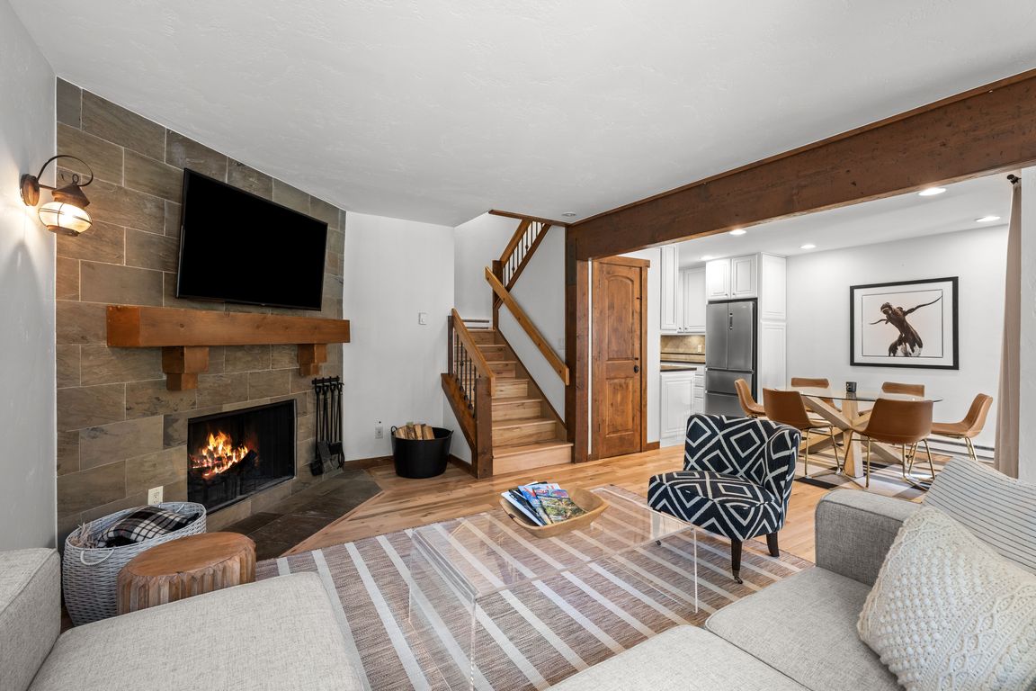 next background image