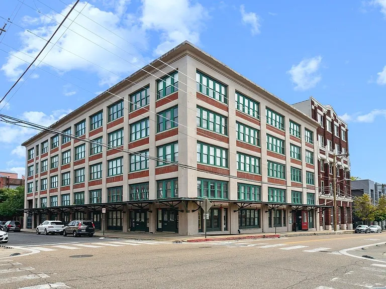 408 S Front St #511 — Photo 1