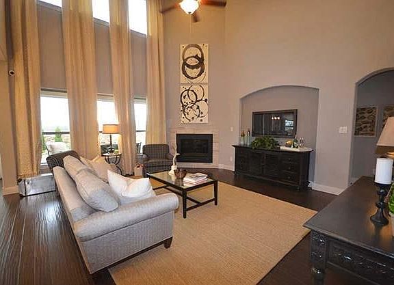 5th image of 11084 Longleaf Ln