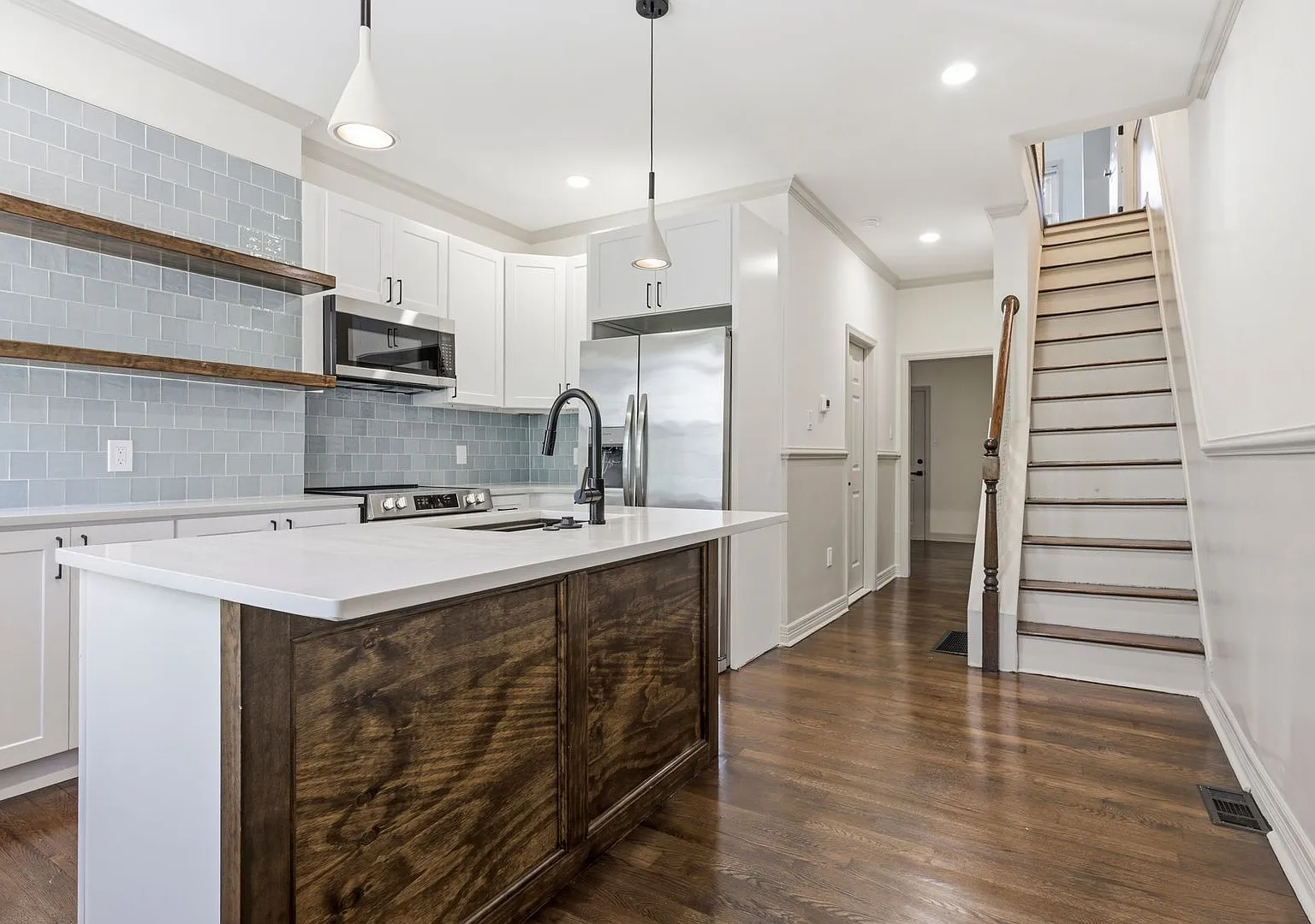 3118 W Wilt Street — Photo 3