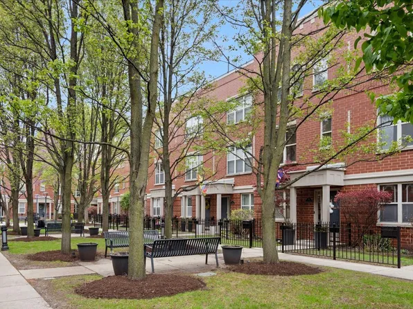 4646 N Greenview Ave Unit 10, Chicago, IL 60640