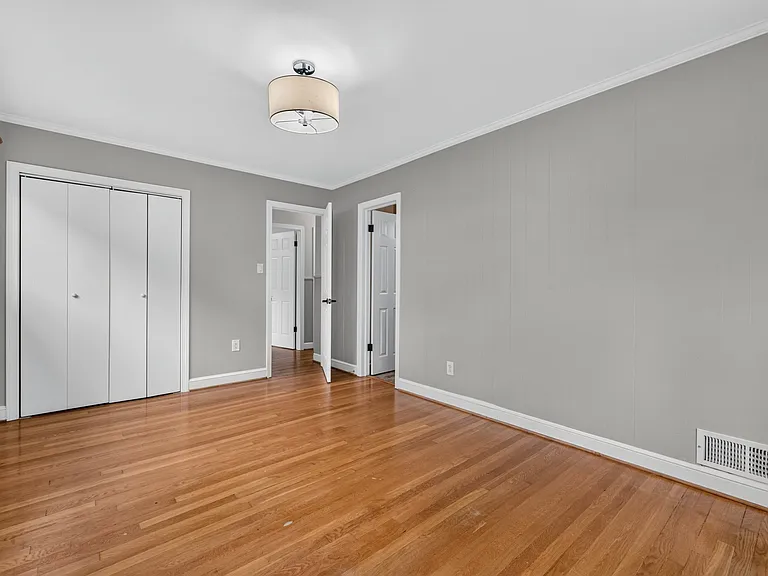 3604 Husted Dr — Photo 15