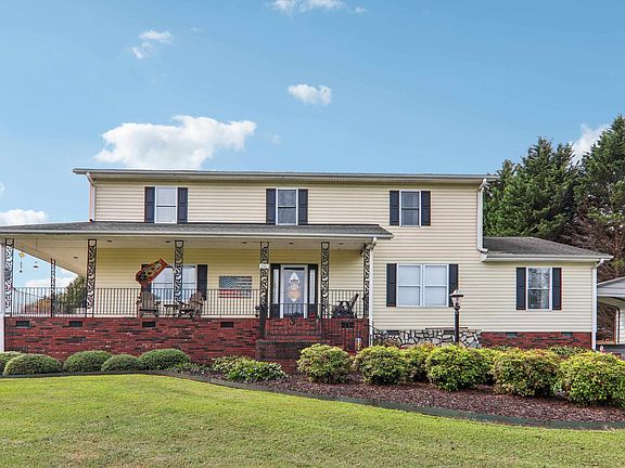 2nd image of 221 Burton Dr