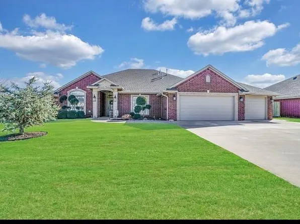 908 Candace Ln, Altus, OK 73521