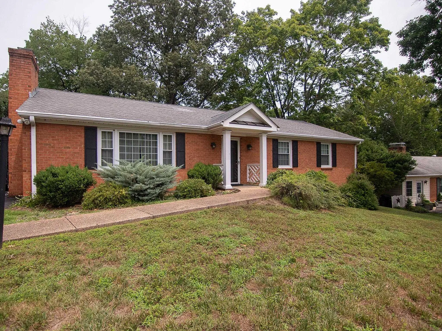 3 bed, 3.0 bath, 2665 sqft, $3,250 — Photo 1