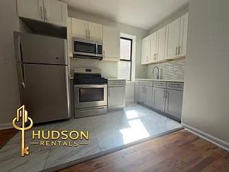 162 Bergen Avenue, #3B