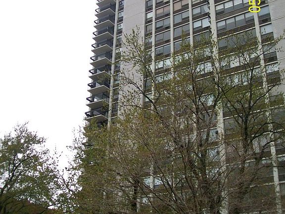 4th image of 1460 N Sandburg Ter APT 1403A