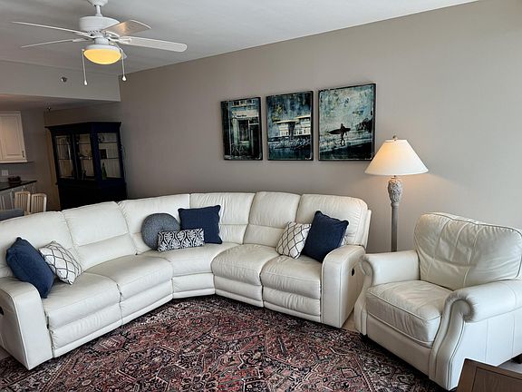 3rd image of 11370 Twelve Oaks Way #315