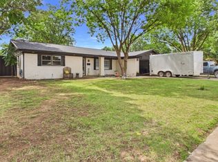 6902 Elkridge, Lubbock, TX 79413