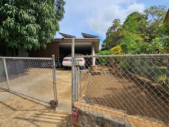 94-143 Awamoku St, Waipahu, HI 96797