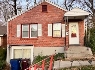 3532 Wismer Rd, Saint Ann, MO 63074