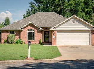 353 Meadors Dr, Alma, AR 72921