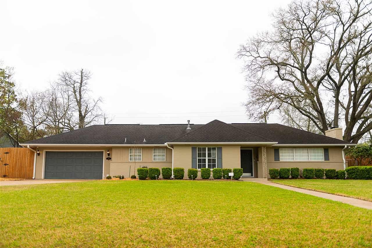 130 E Circuit Dr Beaumont TX 77706 Zillow