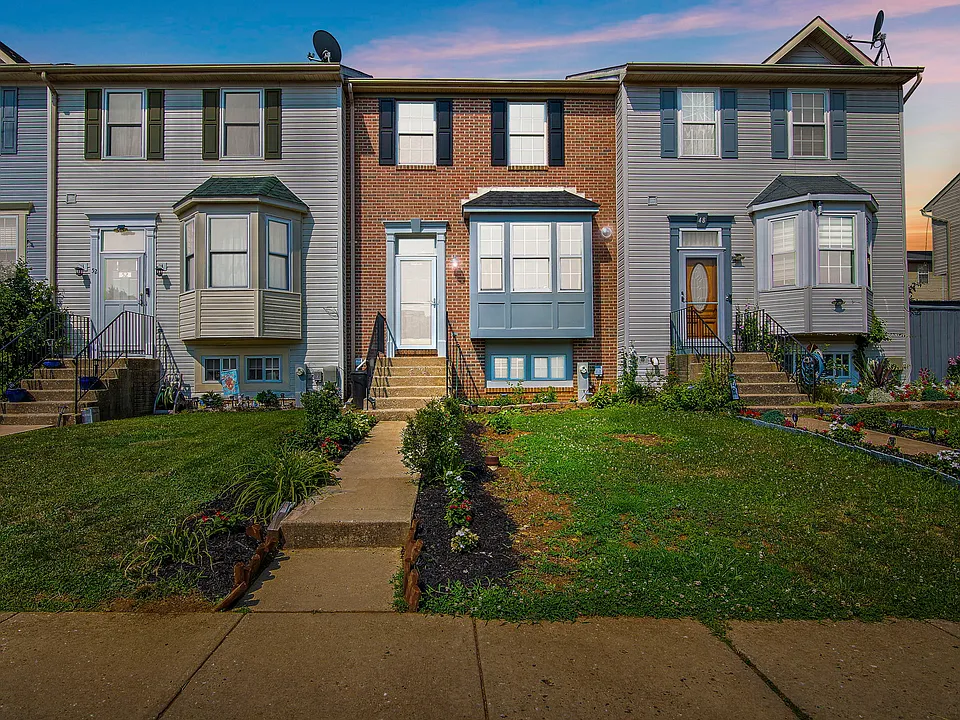 50 Parkhill Pl