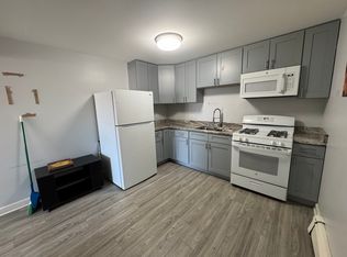 511 Chicago Rd #18, Thornton, IL 60476