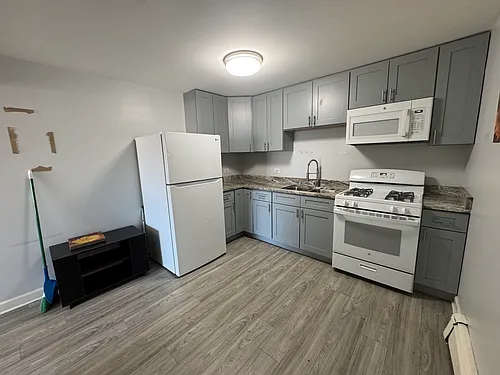 511 Chicago Rd #18 Photo 1