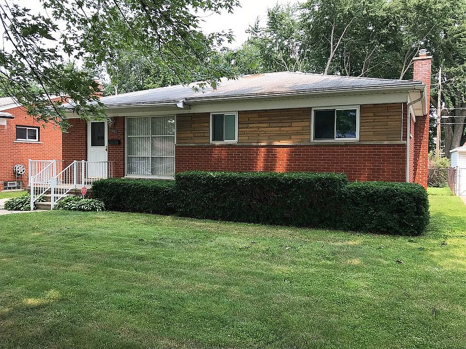 1st image of 22431 Francis St
