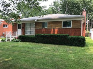 22431 Francis St, Saint Clair Shores, MI 48082