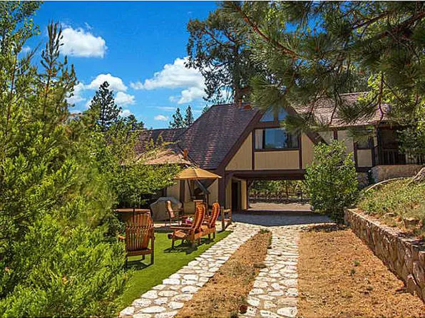 27625 High Knoll Rd APT 4, Lake Arrowhead, CA 92352