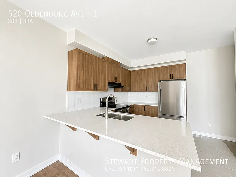 520 Oldenburg Ave #1 — Photo 7