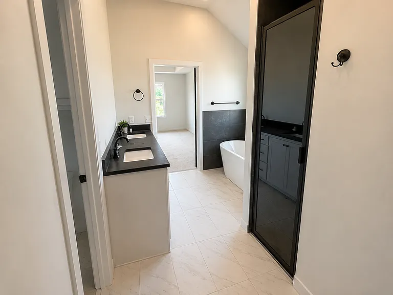1817 Aminas Way — Photo 16