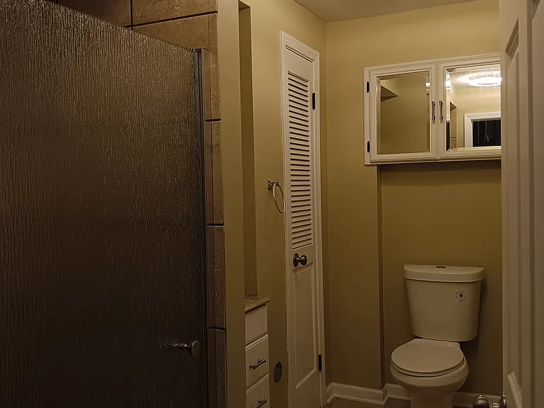 537 Gillis St #HOUSE — Photo 27