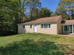 128 Saunders Station Rd, Trafford, PA 15085