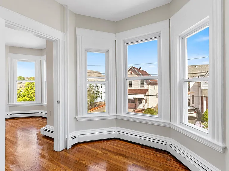 28 Ripley St #2 — Photo 4